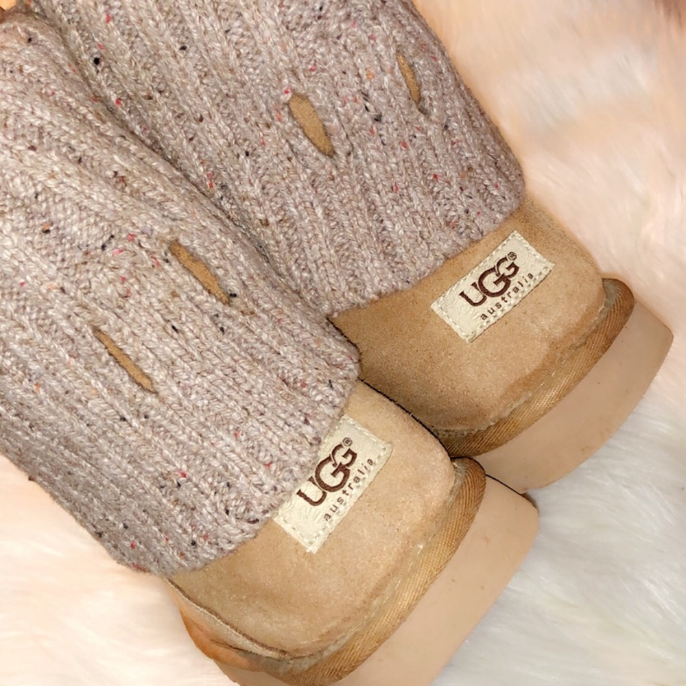 UGG Chestnut Cable Knit Boots - Picture 7 of 8